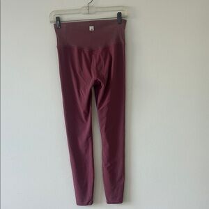 VOURI DUSTY ROSE INVERSION LEGGINGSS
